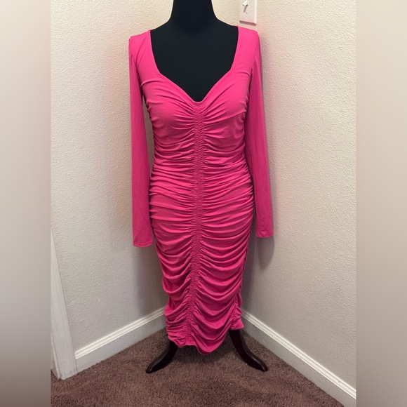 Rachel Parcell Ruched Pink Midi Dress Bodycon Long Sleeve Barbie M - Picture 2 of 9